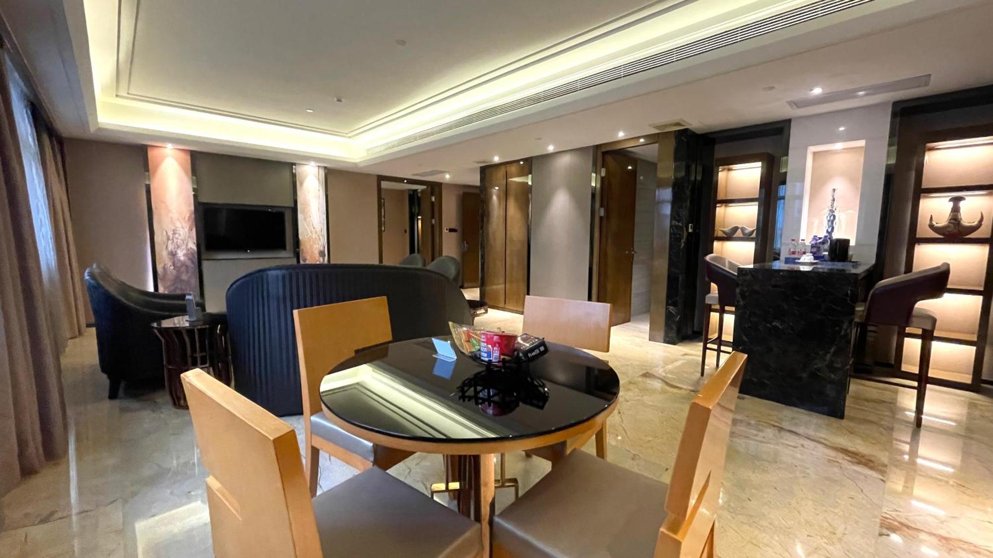 Ramada Foshan Hotel Exterior foto