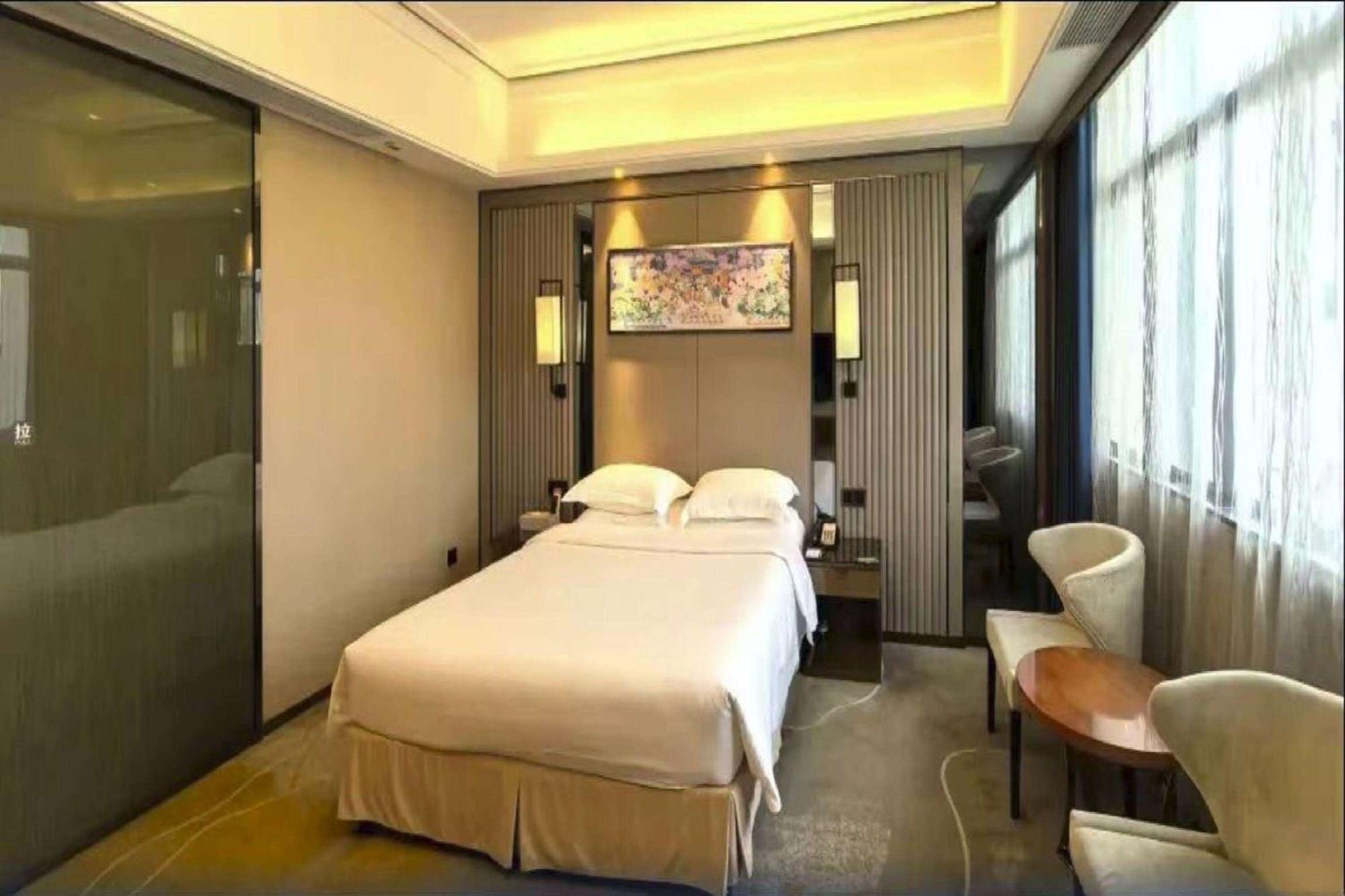Ramada Foshan Hotel Exterior foto