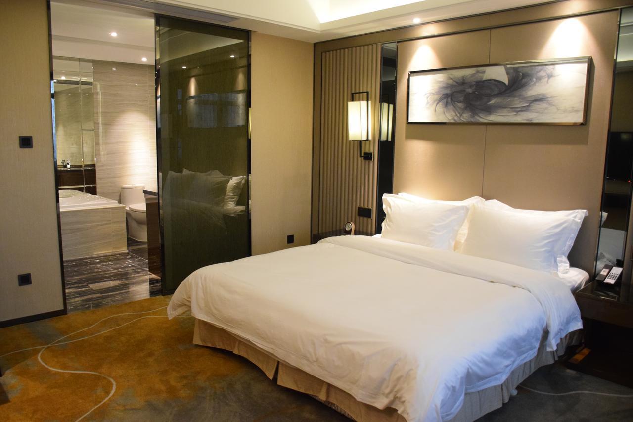 Ramada Foshan Hotel Exterior foto