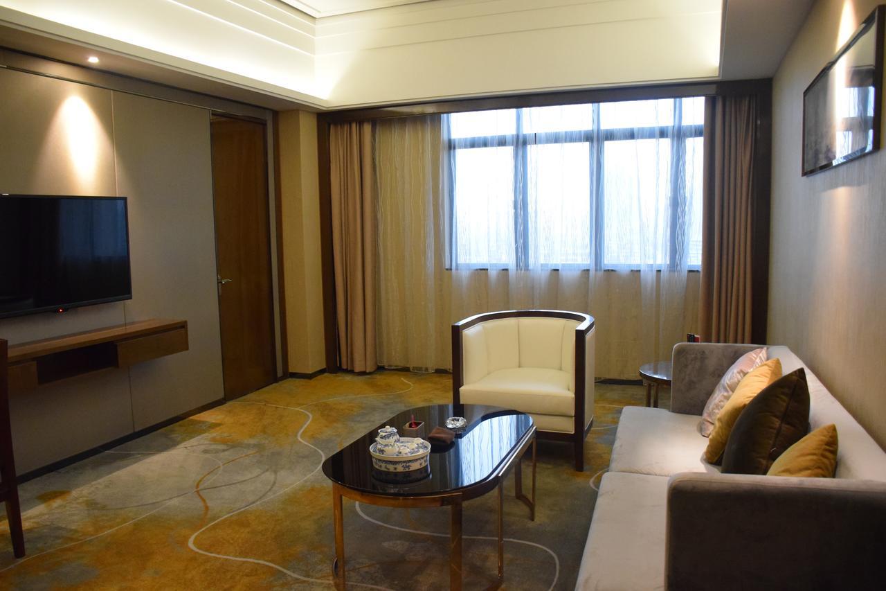 Ramada Foshan Hotel Exterior foto