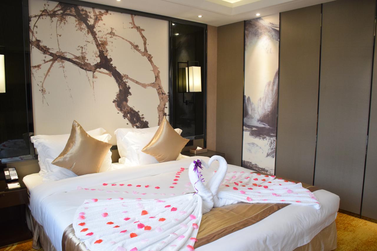 Ramada Foshan Hotel Exterior foto